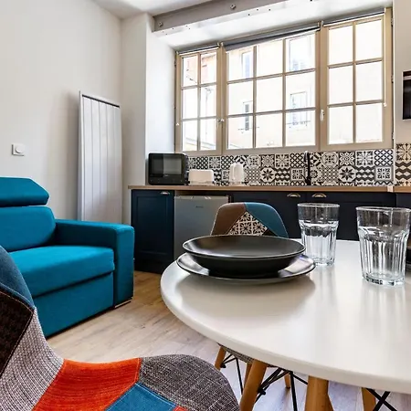 Appartement : Plein Coeur De Ville, à 2 Pas Du Tram