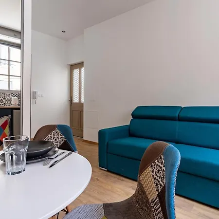 : Plein Coeur De Ville, A 2 Pas Du Tram *