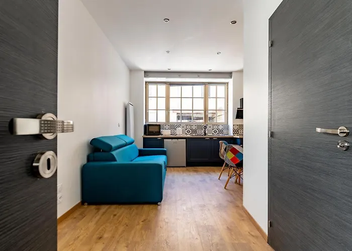 : Plein Coeur De Ville, A 2 Pas Du Tram